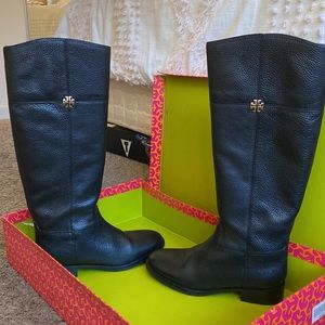 Never worn Tory Burch tory jolie riding boot wide shaft